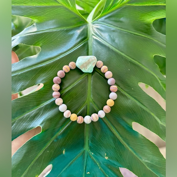 Gemstone Bracelet - Picture 2 of 3